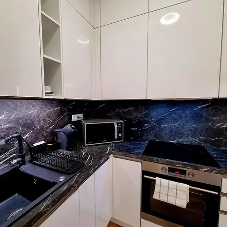 Brand New Luxury Flat, Big Balcony, Free Parking * Bratislava