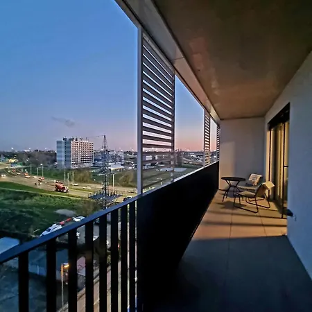 Apartment Brand New Luxury Flat, Big Balcony, Free Parking Bratislava